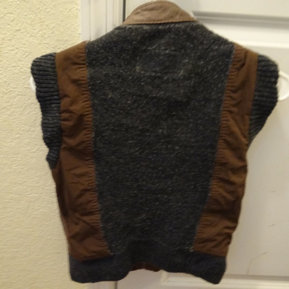 BCBG Max Azaria Distressed leather Vest XS S 0 2 - Picture 5 of 5